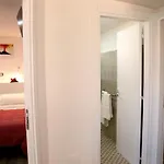 Maria *